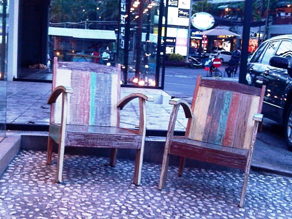 even chair has pair